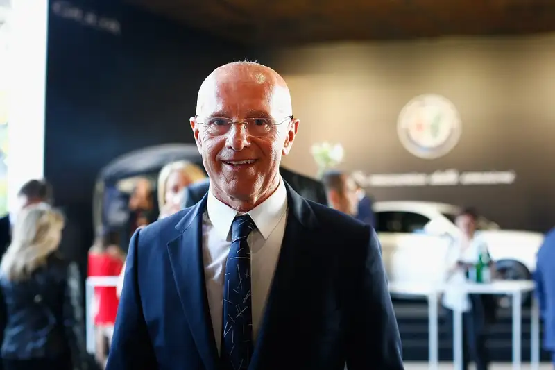 Sự thông minh của Arrigo Sacchi trong bóng đá
